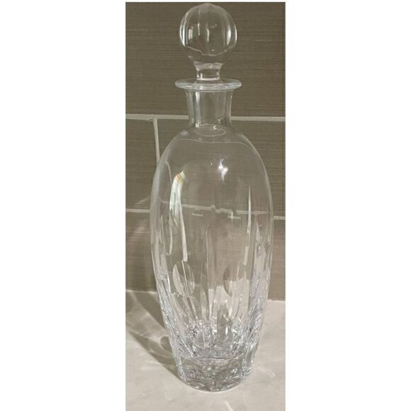 Pottery Barn Crystal Round Cut Decanter / New - Picture 3 of 3